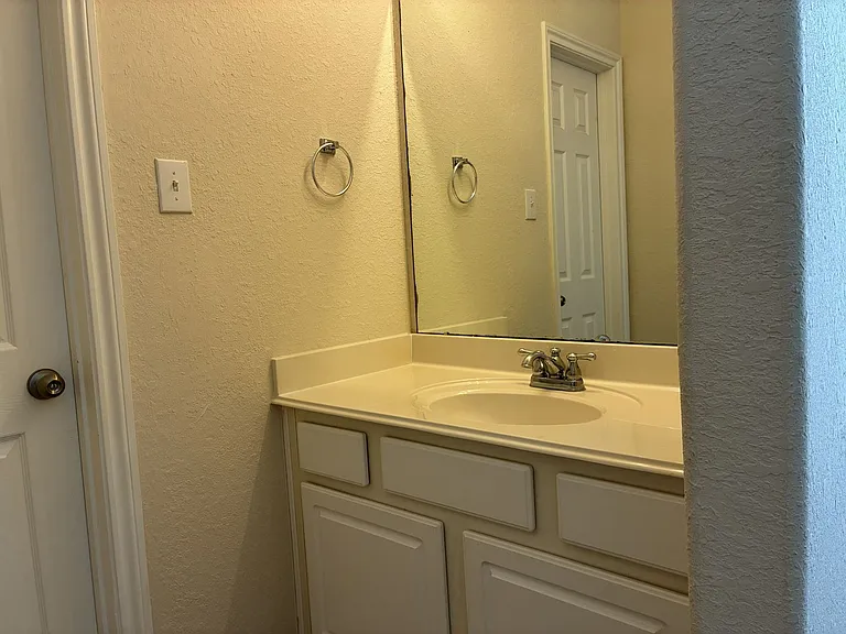 14207 Parable Ln — Photo 24