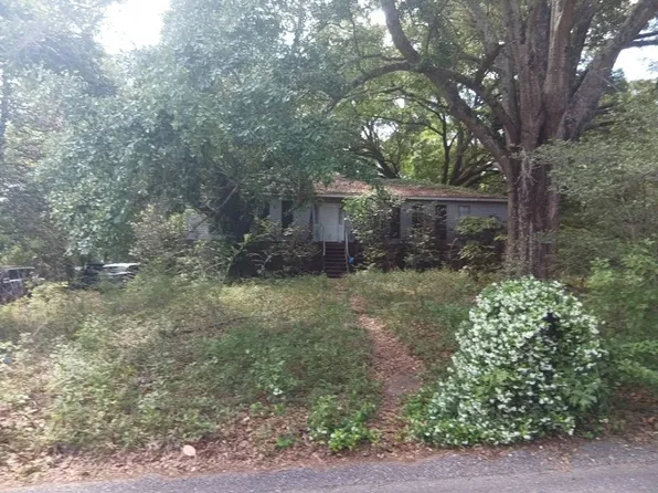 9855 Westward Dr, Semmes, AL 36575