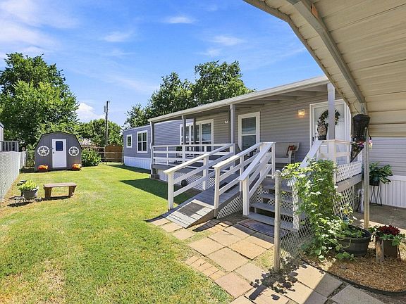 3rd image of 128 Valerie Ln