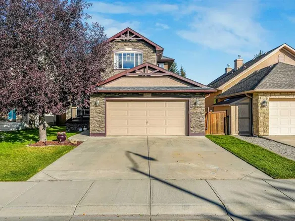 247 W Crystal Shores Dr, Okotoks, AB T1S 2C5
