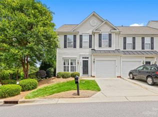 8030 Mariners Pointe Cir, Denver, NC 28037