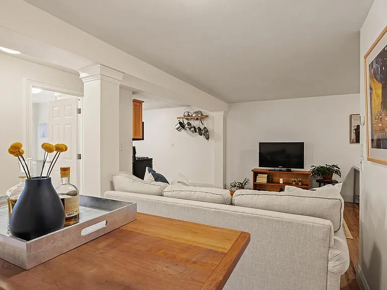 280 E St #1 — Photo 12