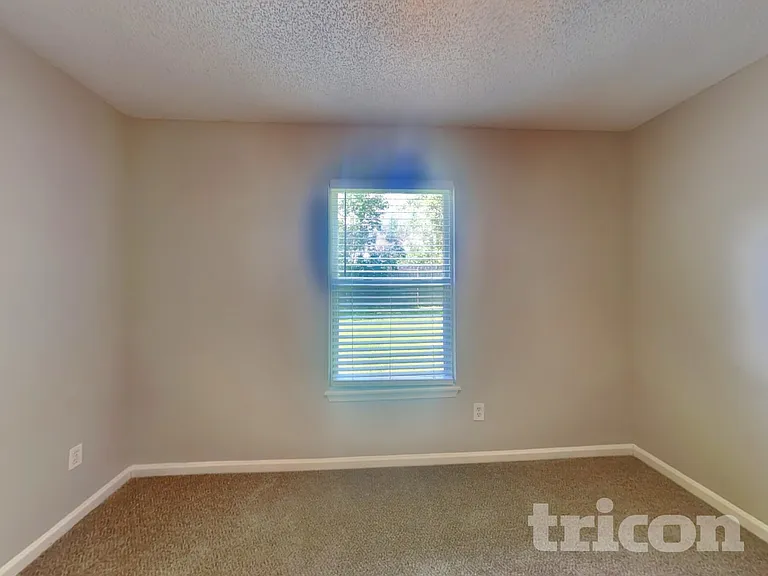 3099 Wavering Ln — Photo 12