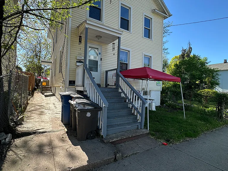354 Blatchley Ave #2A — Photo 22