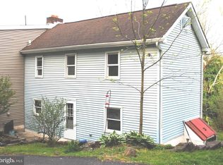 7 Helluva Hill Ln, Glen Mills, PA 19342