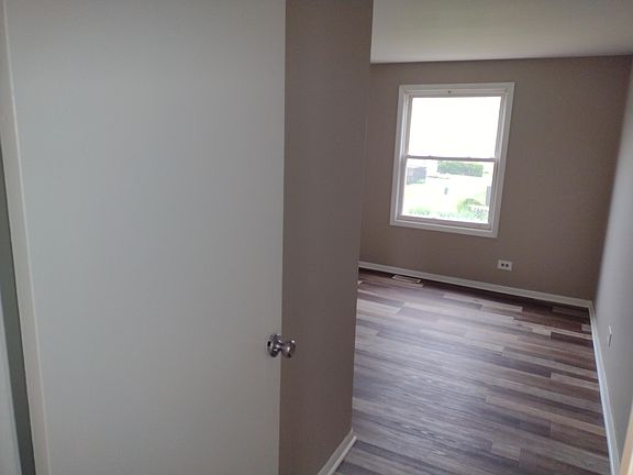 3rd image of 2101 Kettering Rd #2101