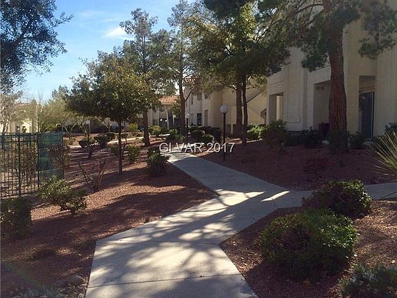 4th image of 705 Yacht Harbor Dr