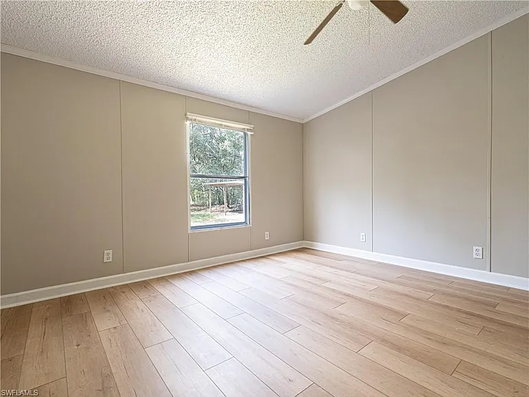 10910 NE 97th Pl — Photo 14