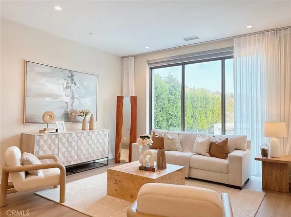 130 Tomahawk, Irvine, CA 92618
