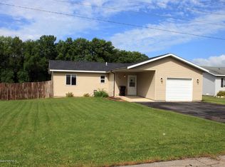 542 6th St, Audubon, MN 56511