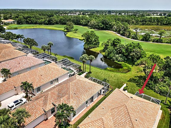 3rd image of 8245 SE Palm Hammock Lane