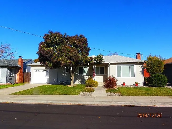 3820 Stanford Way photo 1