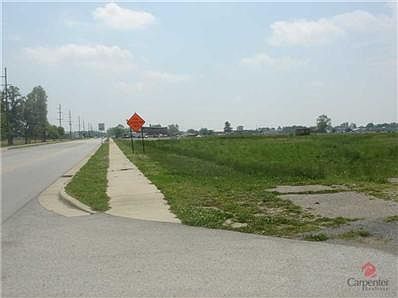 4th image of 2400 Marketplace Blvd