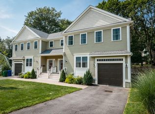 15 Margaret Rd #1, Newton, MA 02461