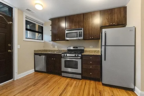 3707 N Sheffield Ave #1 Photo 1 3707 N Sheffield Ave #1 Photo 1