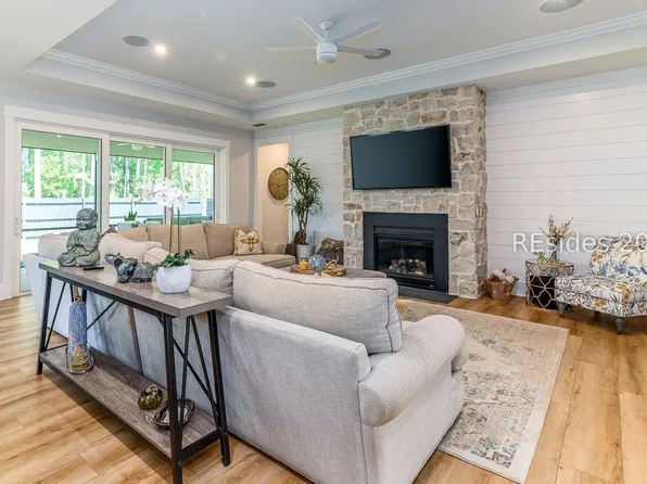 7 Coral Cove Rd, Bluffton, SC 29910