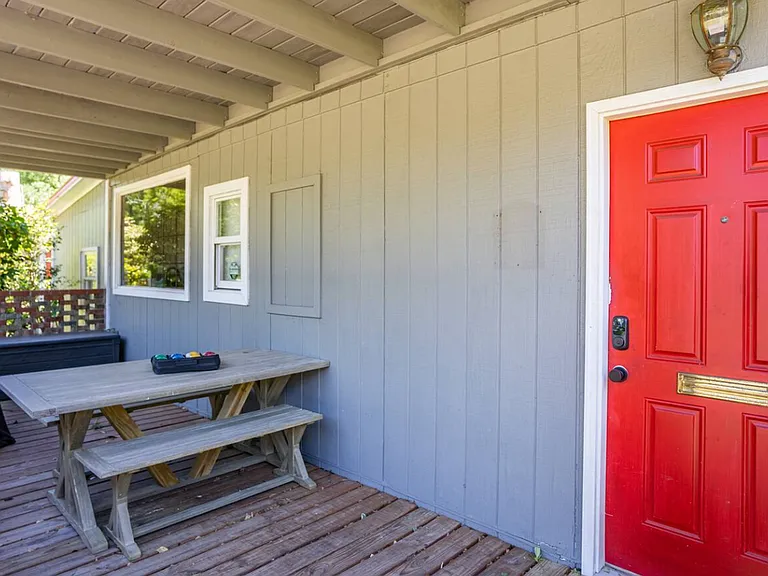 7241 Darden Rd — Photo 3