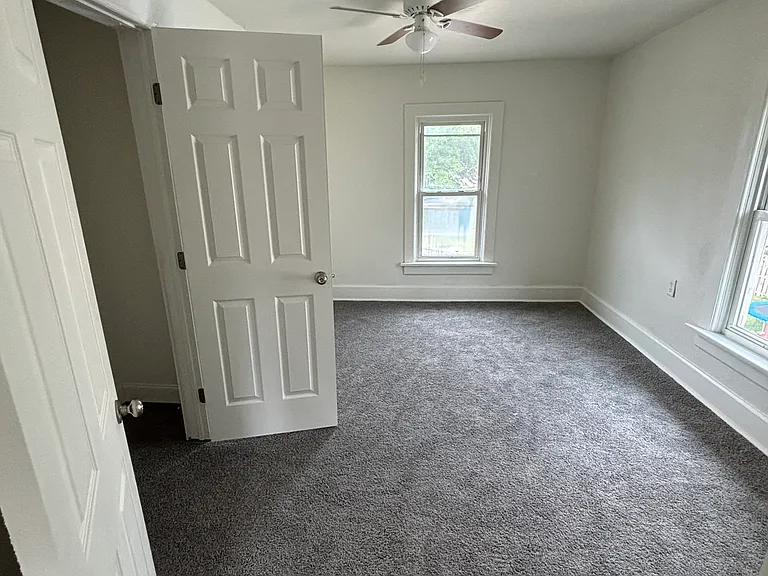 457 Olney Ave — Photo 7