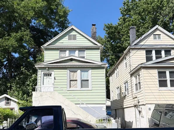 313 Stephens Avenue image 1 of 5