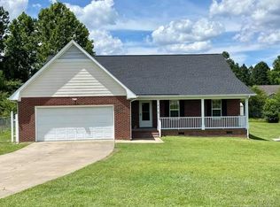 111 Stacy Ln, Raeford, NC 28376