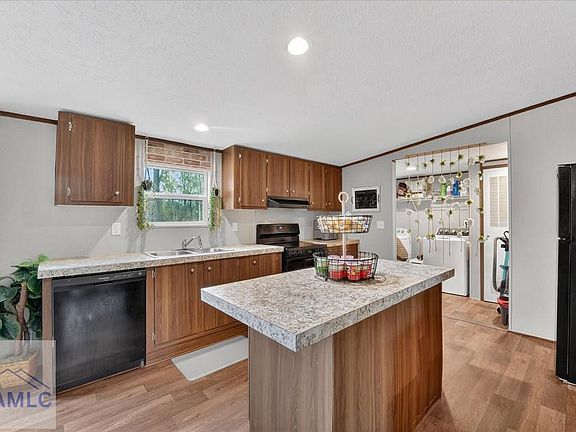 5th image of 308 Cowboy Rd