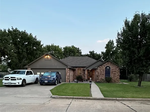 2506 Evelyn Rd, Whitesboro, TX 76273