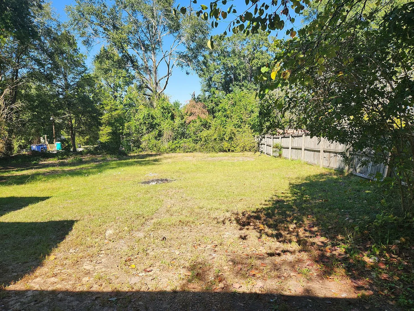 4 Bedroom 2 Bath Double Carport in East Columbus — Photo 3