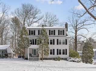 4 Concord Cir, Cumberland Foreside, ME 04110
