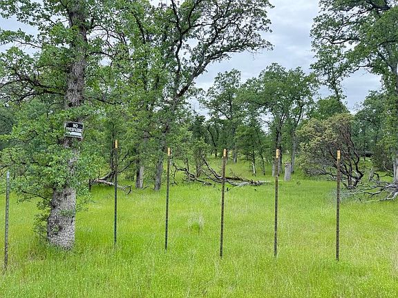 4th image of 2 Two Feathers Rd