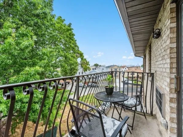 53 W 48th St, Bayonne, NJ 07002