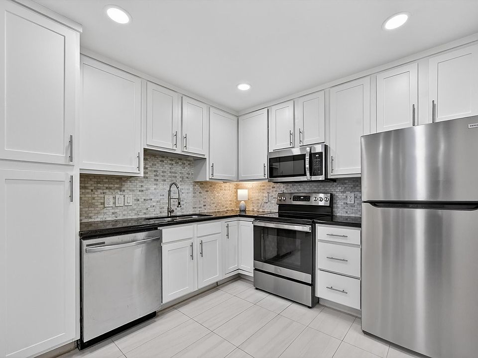 1st image of 5111 Skillman St APT 224