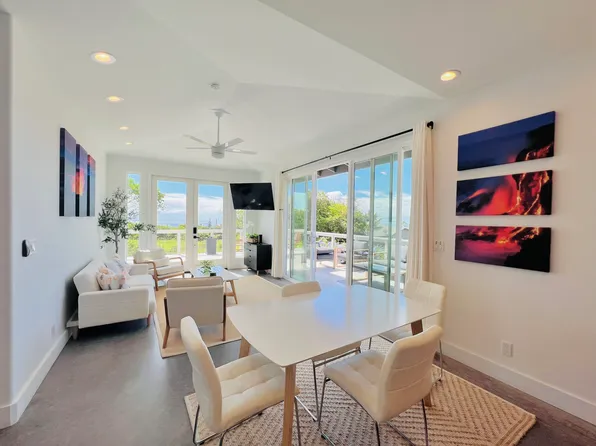 94-1628 Makalii St, Naalehu, HI 96772