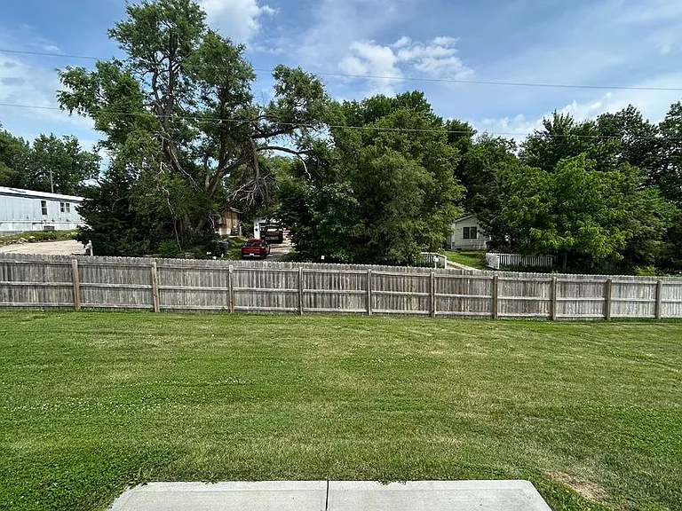 1059 N 170th Ave — Photo 5