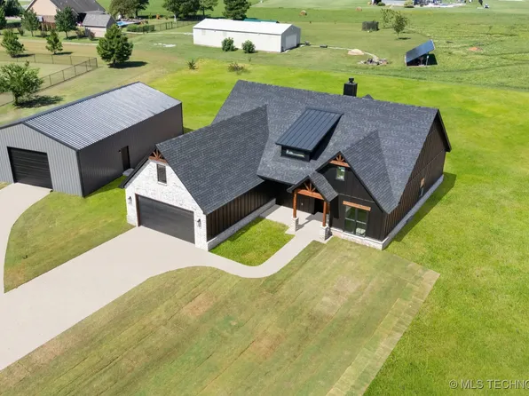 890 Bluebird Ln, Pryor, OK 74361