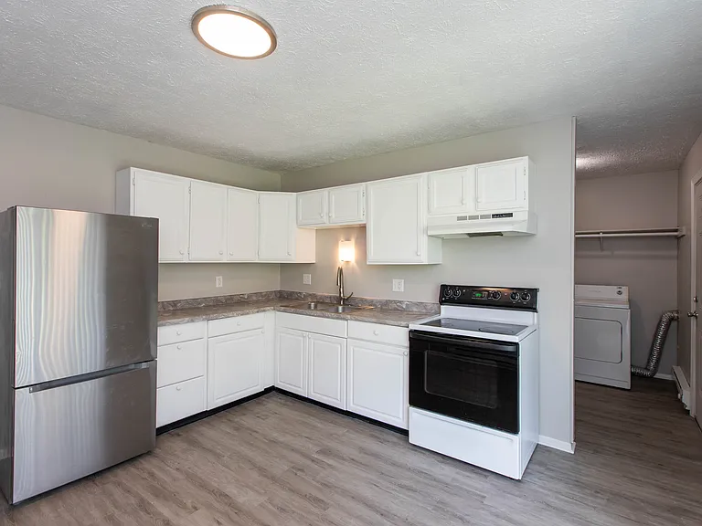 9410 Meadowlark Dr — Photo 8