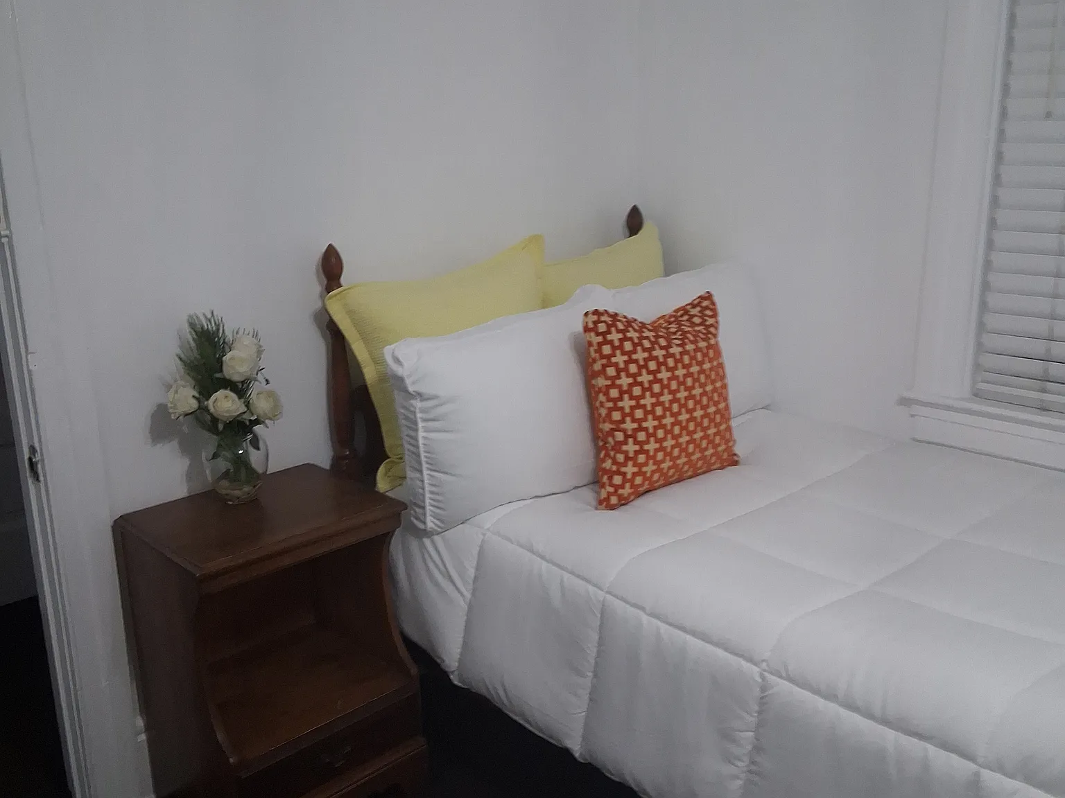 2 bed, 1025 sqft, $1,200 — Photo 4