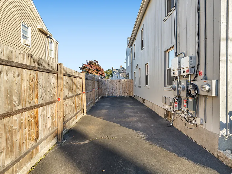 14 Plymouth Ave #A — Photo 34