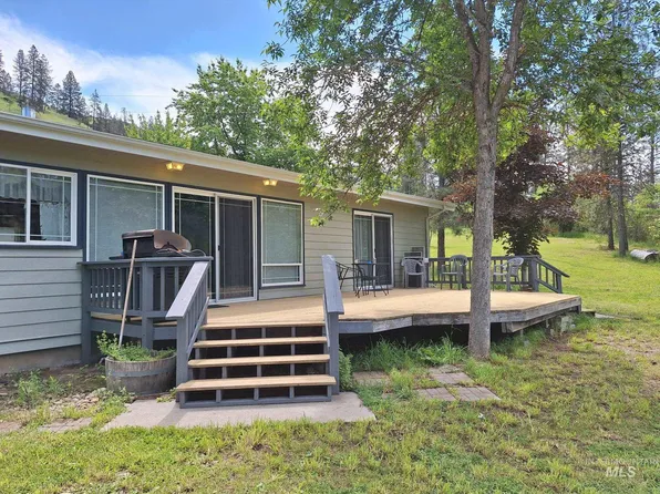 151 Schilltop Dr, Kamiah, ID 83536