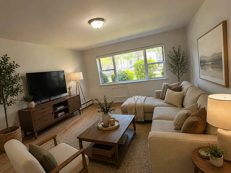 133-25 87th St #2D — Photo 1