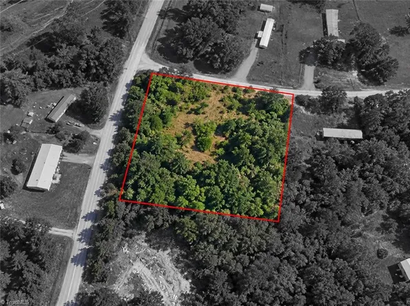 1344 Liberty Church Rd, Thomasville, NC 27360