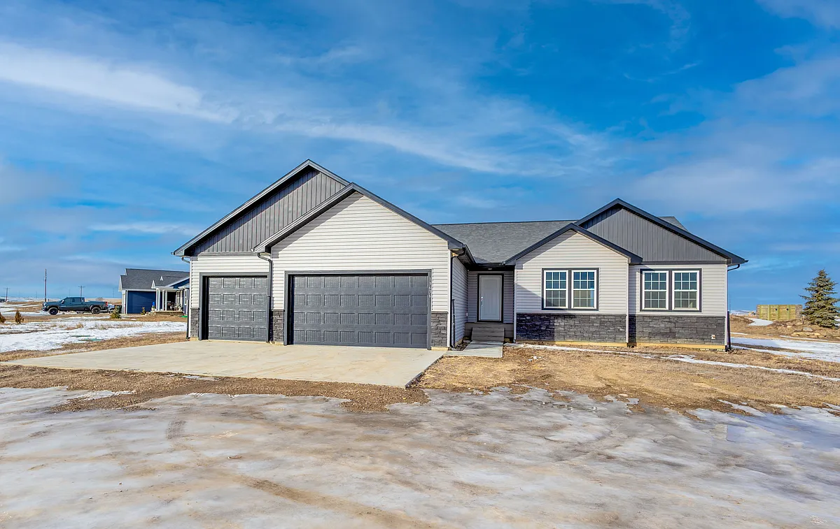 Building Photo - 13636 Redwood Way NW