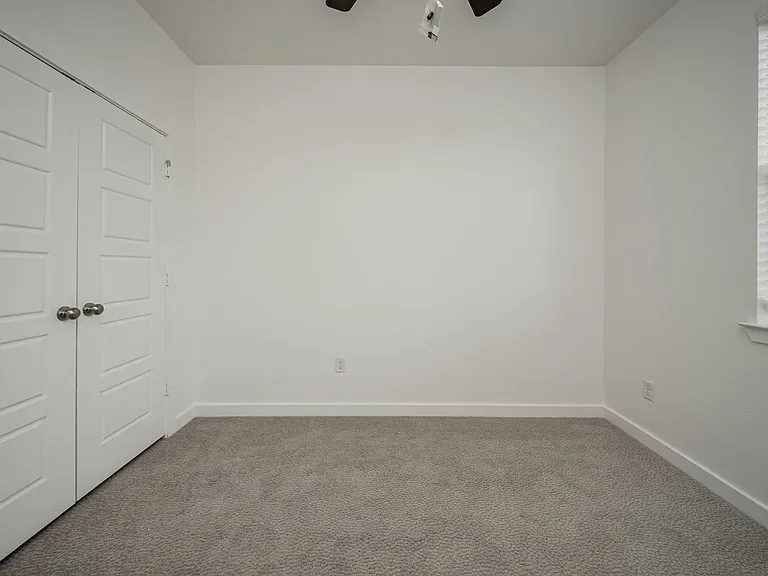 8434 Adelaide Dr — Photo 46