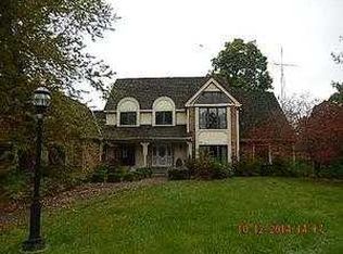 19339 Hurricane Dr, Carlinville, IL 62626
