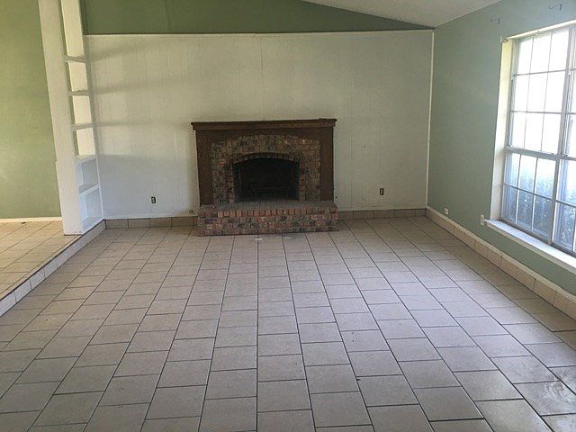 1st image of 3225 Kensington Dr