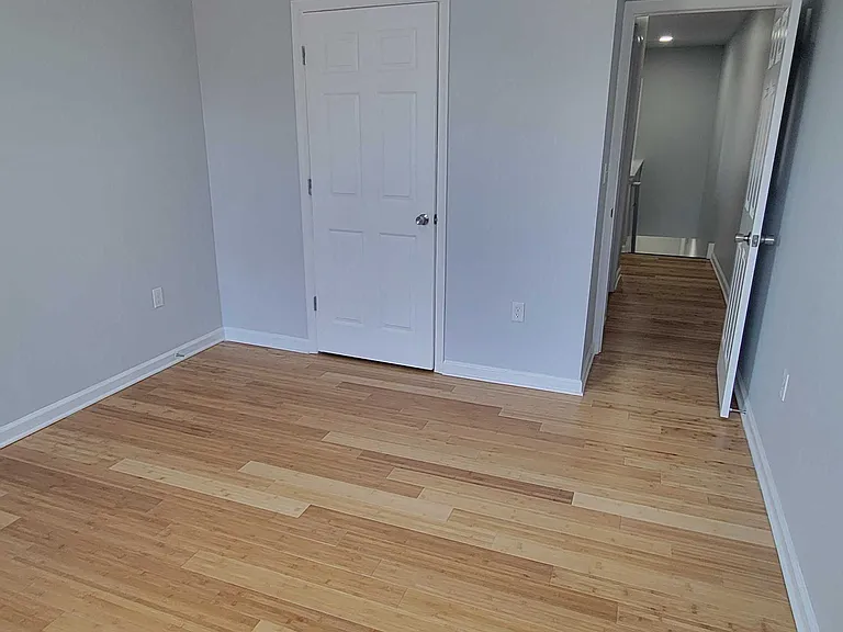 545 N Pulaski St — Photo 11