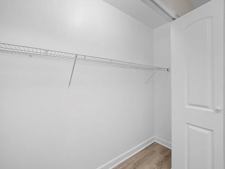 3423 Ridgeland Ave #101 — Photo 18