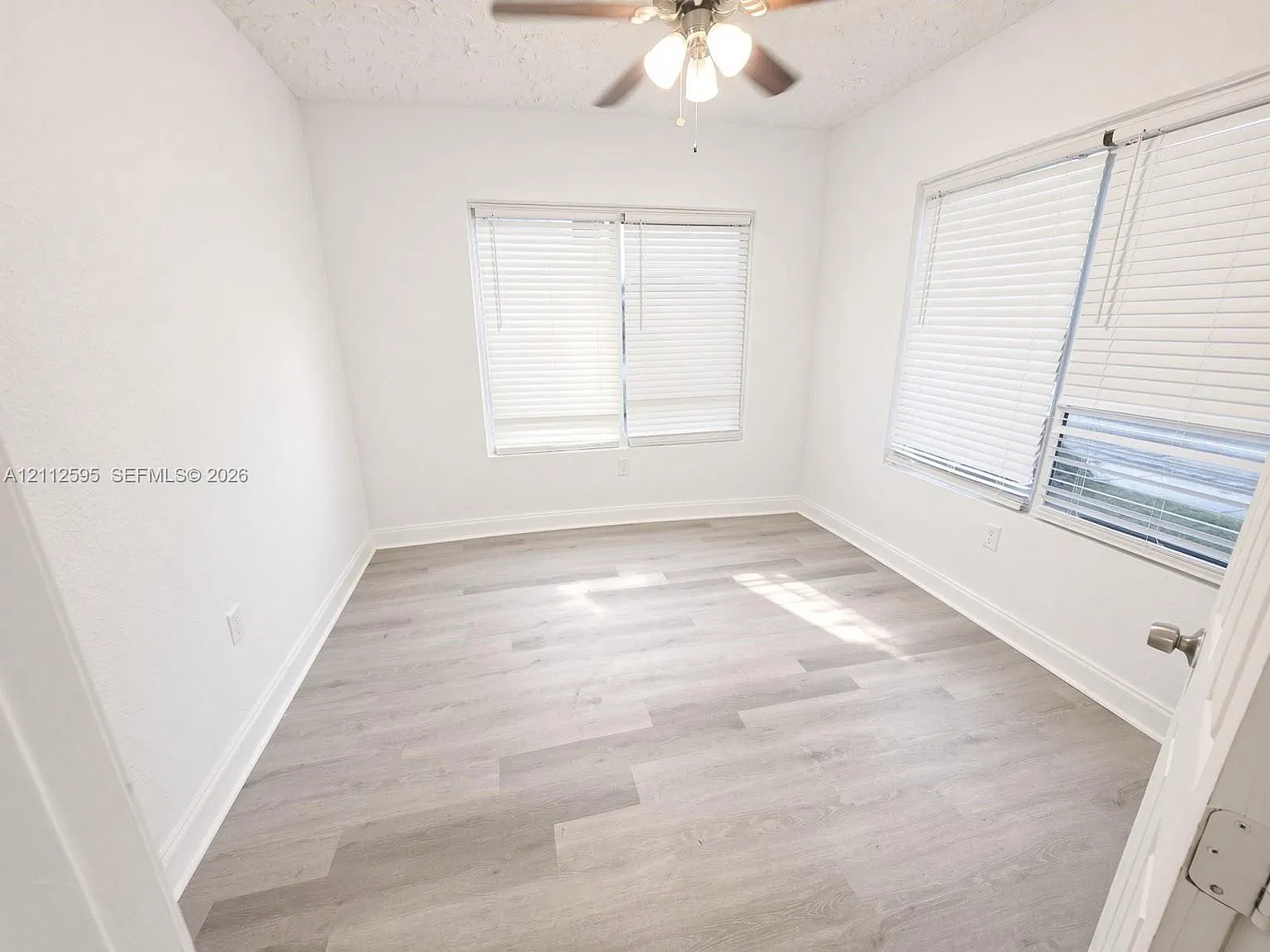 Monroe Heights — Photo 4