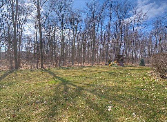 5th image of 25501 Hillsdale Dr