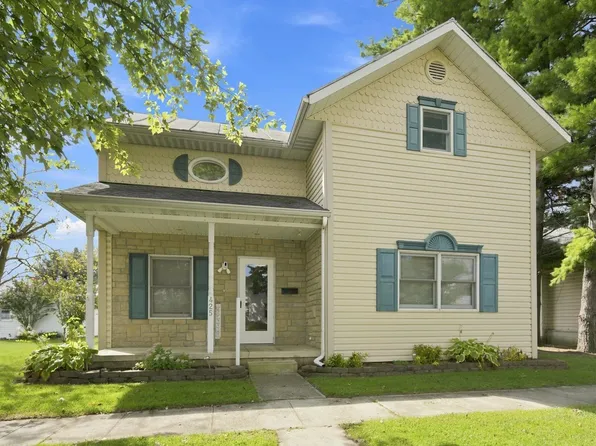 425 W Stevenson St, Gibsonburg, OH 43431