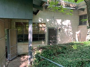 757 City Lake Rd, Hillsboro, IL 62049